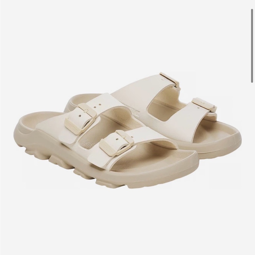 Birkenstock • Mogami Terra 2 Strap Sandals